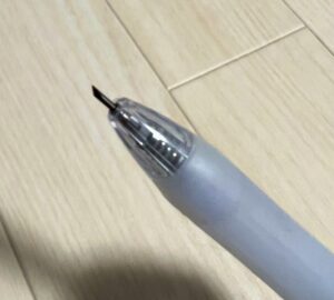 ペン先、カッターの部分