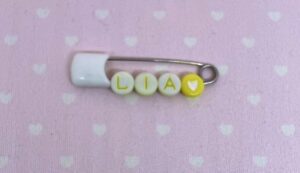 LIA黄色のネームキーホルダー