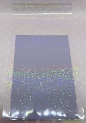 透明の袋の中にカラー画用紙